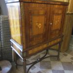 690 3588 BAR CABINET